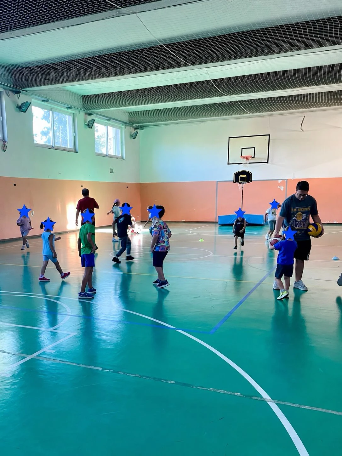 Allenamento MiniBasket ASD APRho in palestra